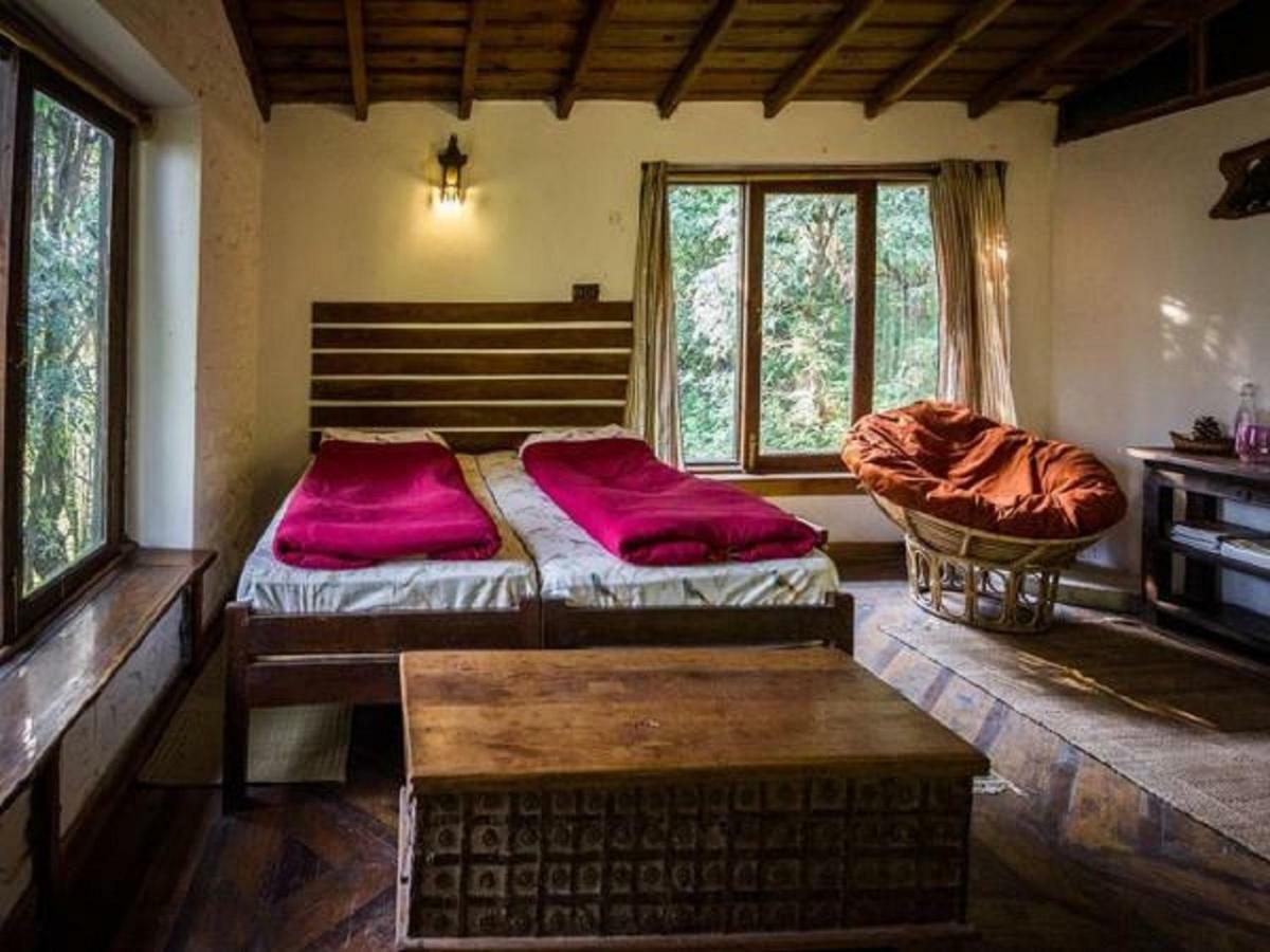 נייניטל Jungle Lore Birding Lodge מראה חיצוני תמונה